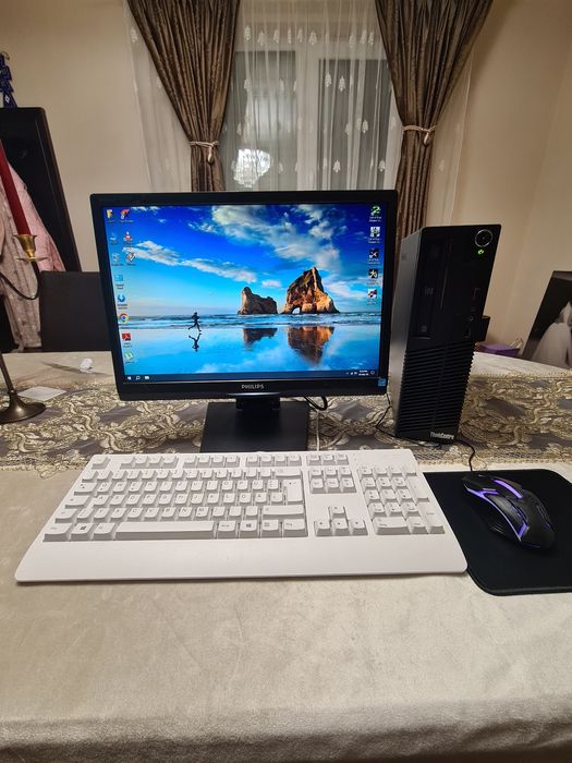 Calculator / Pc / Desktop Lenovo  complet