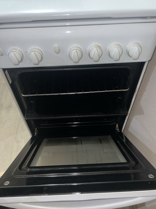 Продам газ плиту