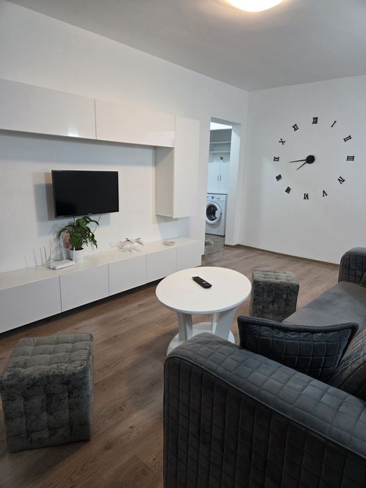 Închiriez apartament cu 2 camere,Strada Bucovina nr 3