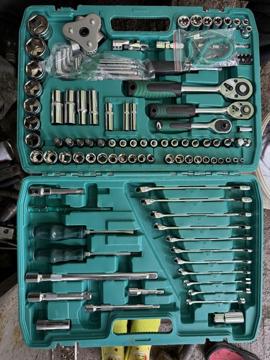 Продам набор инструментов