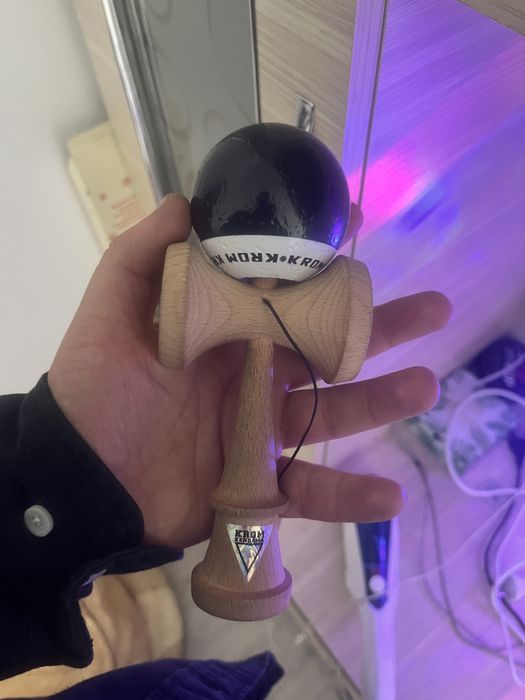Kendama krom pop negru