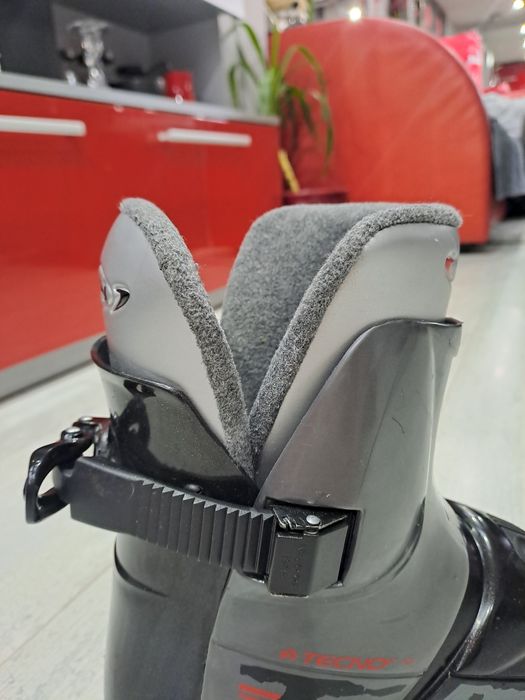 Ски обувки TECHNO-N41 (296mm)