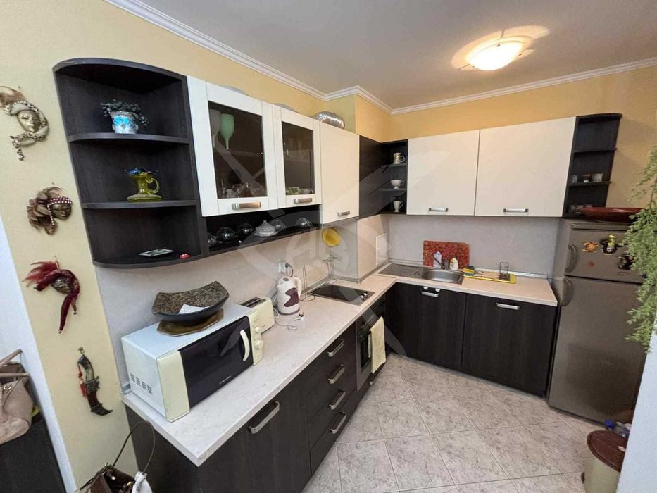 Тристаен апартамент в Свети Влас