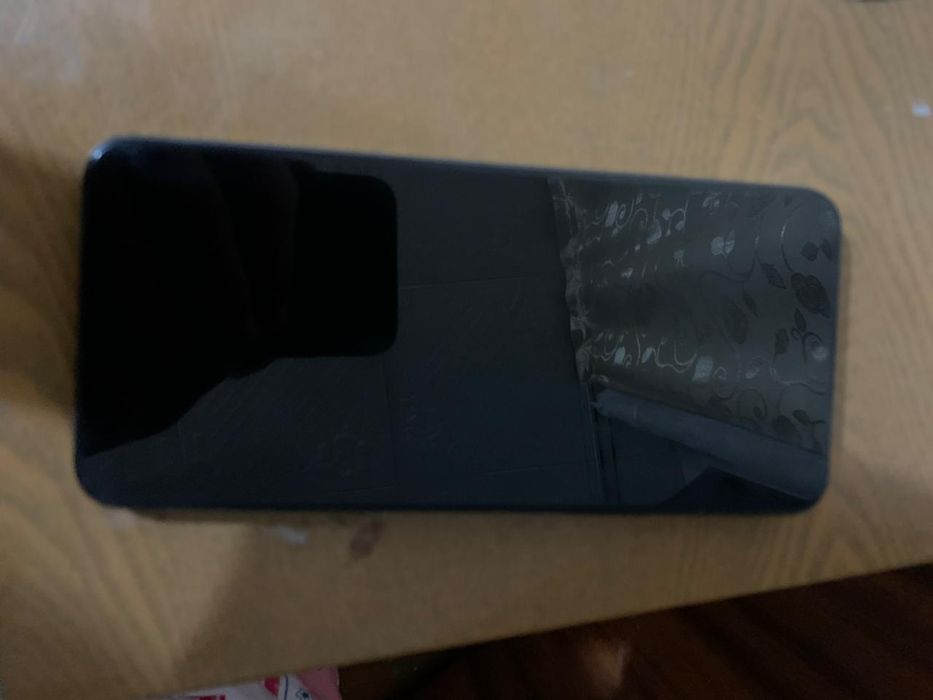 Продам 2 телефона срочно