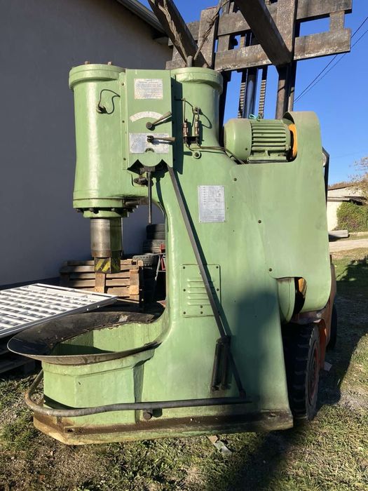 Пневматичен ковашки чук