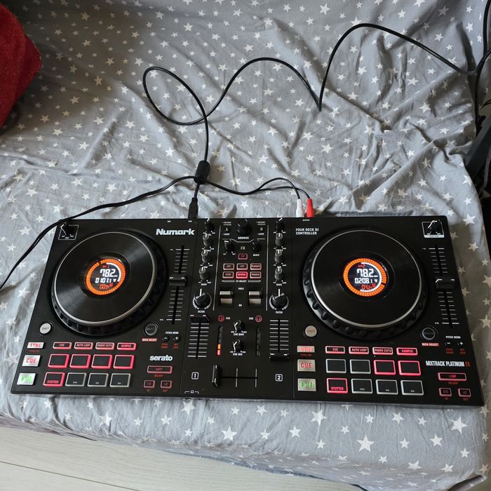 Consola DJ Numark Mixtrack Platinum FX