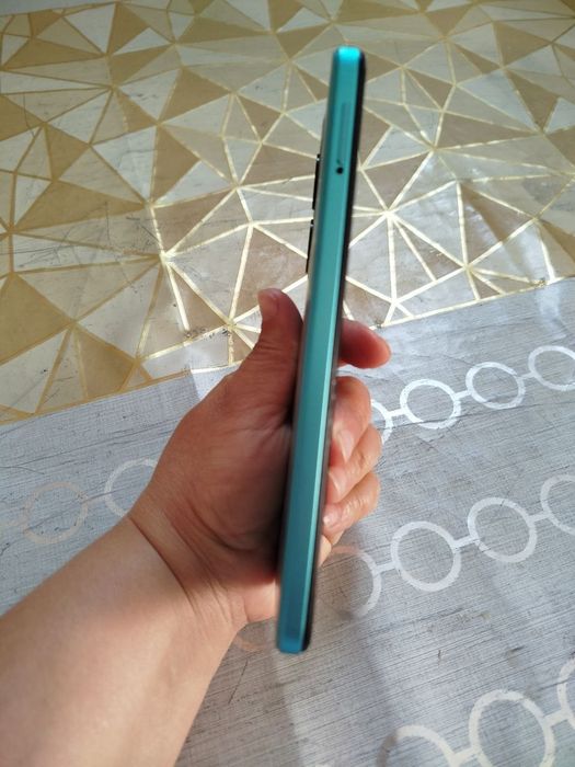 Texno spark go sotiladi