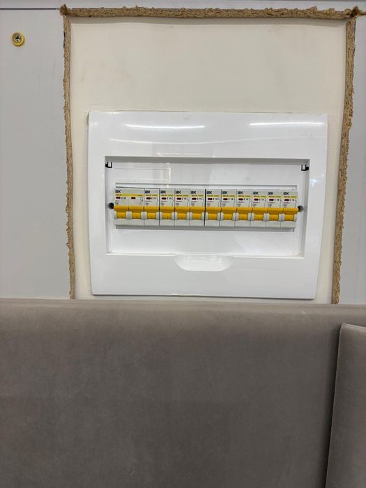 Электрик обслуживание.