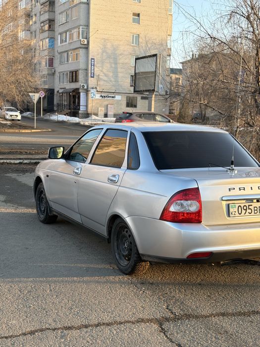 Лада приора 2011