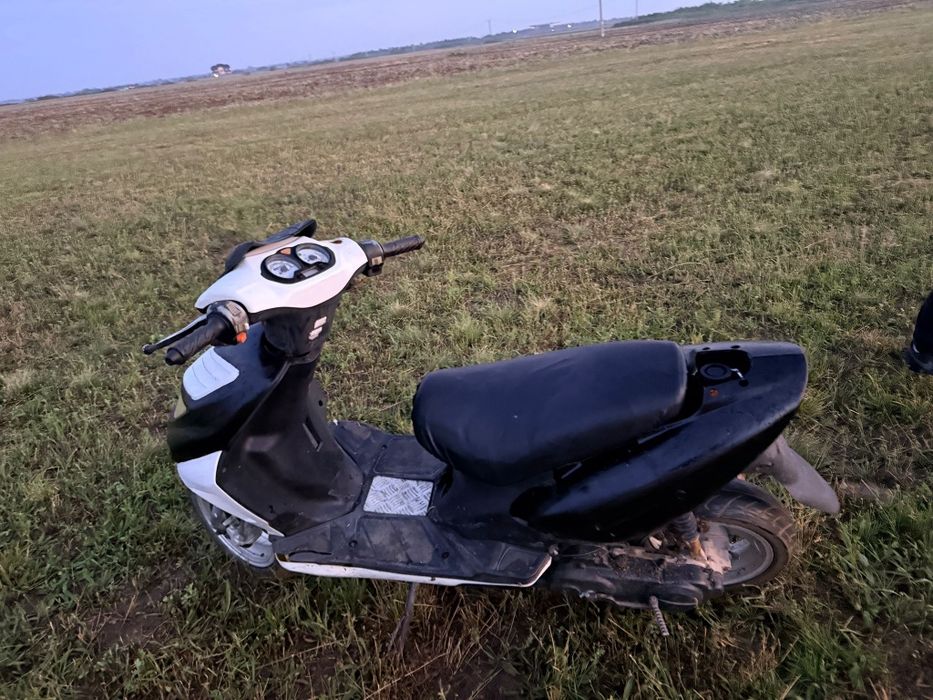 Scuter atomic first bike