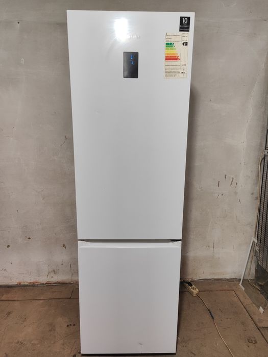 Холодильник рабочий