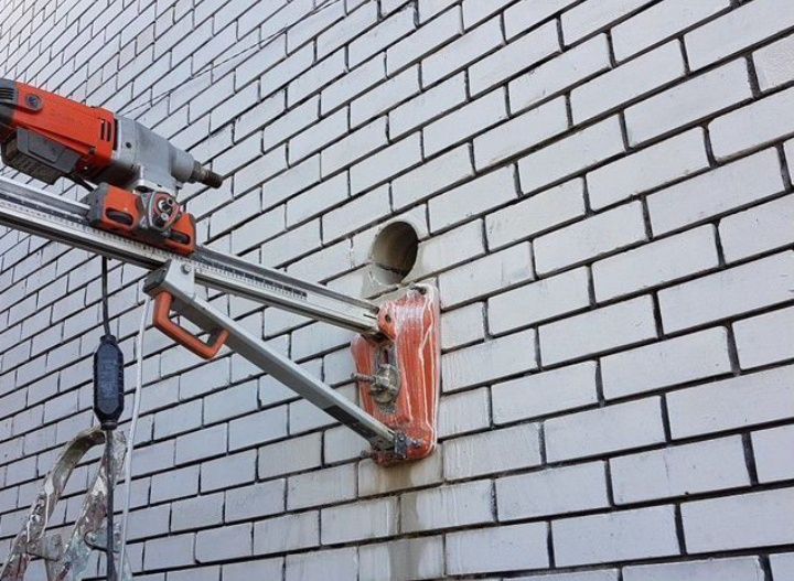 Сверление технологических отверстий и резка