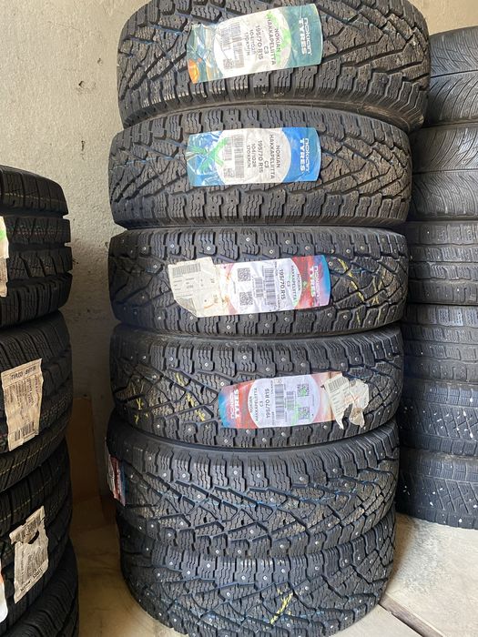 НОВИ 195/70/15 за бус Nokian