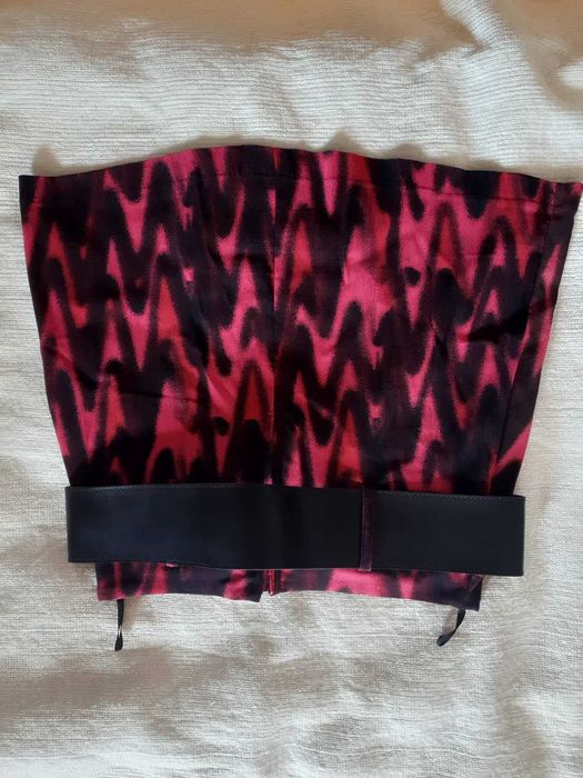 Дамска пола с колан