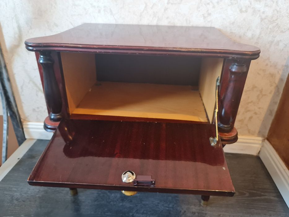 Тумба тумбочка  Режанс