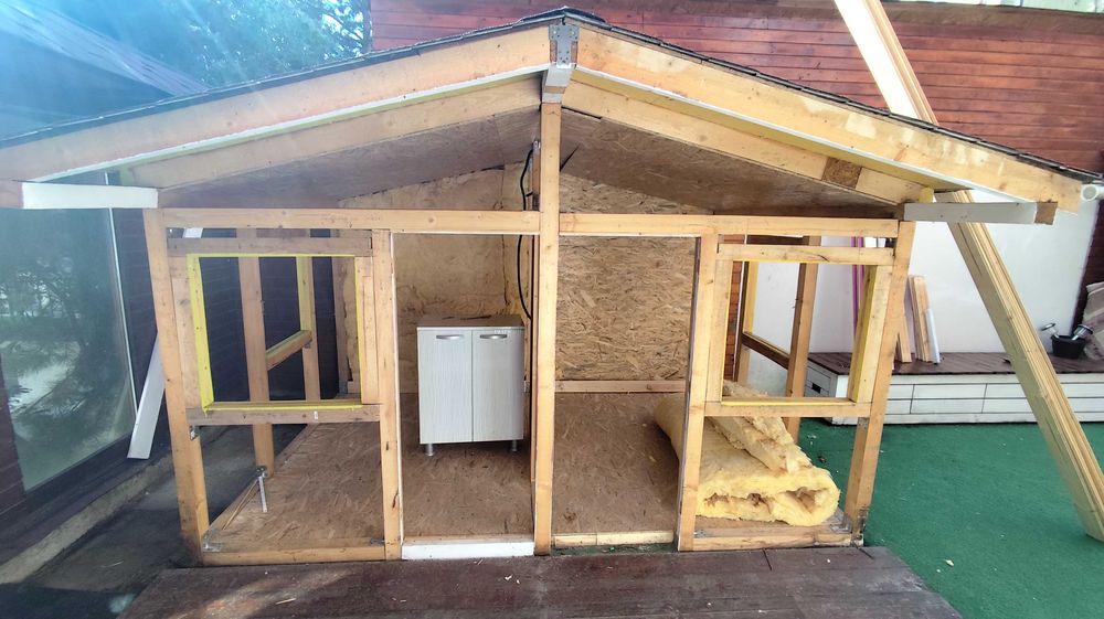 Căsuța din lemn pentru copii