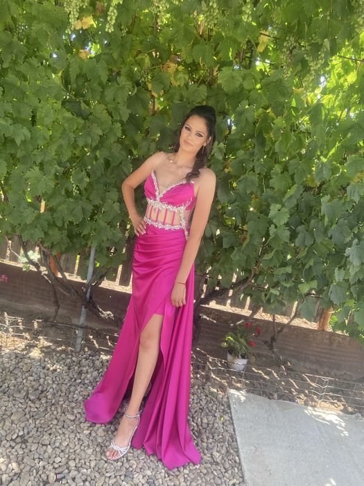 Vand rochie de seara