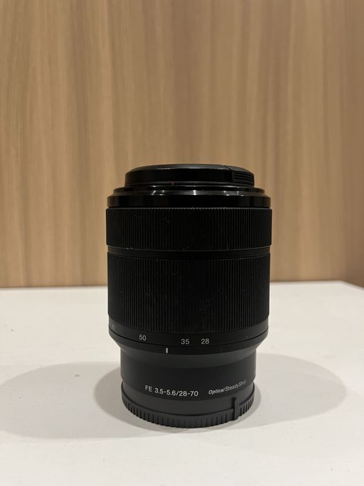 Обьектив sony FE 3.5 - 5.6 / 28-70