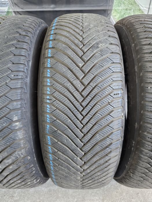 235/60/18 MICHELIN 4бр