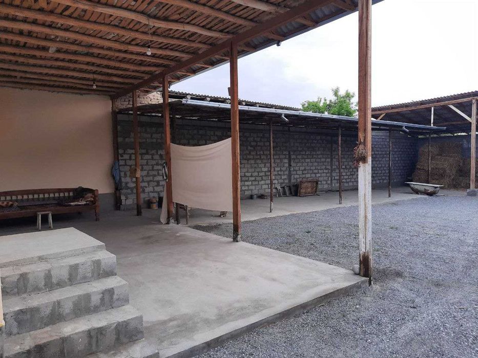 7 сотихли ховли Уй сотилади.