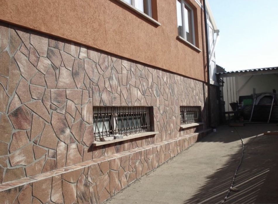 Камень Плитняк в Астане