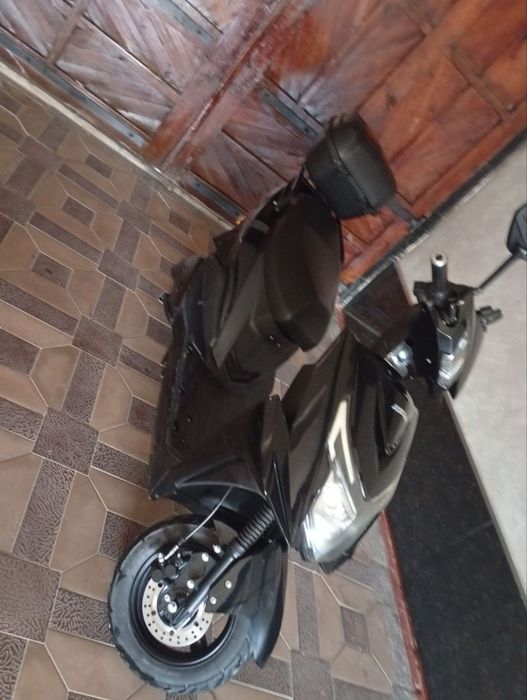 Skuter sotiladi 2025