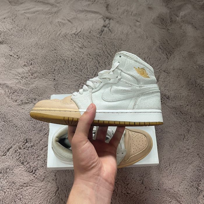 WMNS Jordan 1 Retro Hi