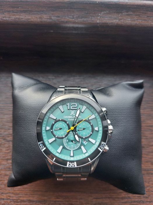 Часы от Daniel clein новые не пользовались