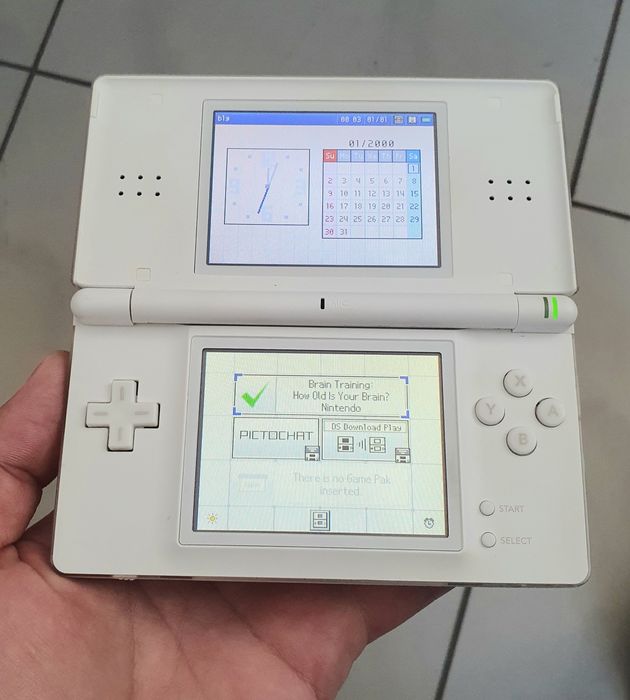 Nintendo DS lite