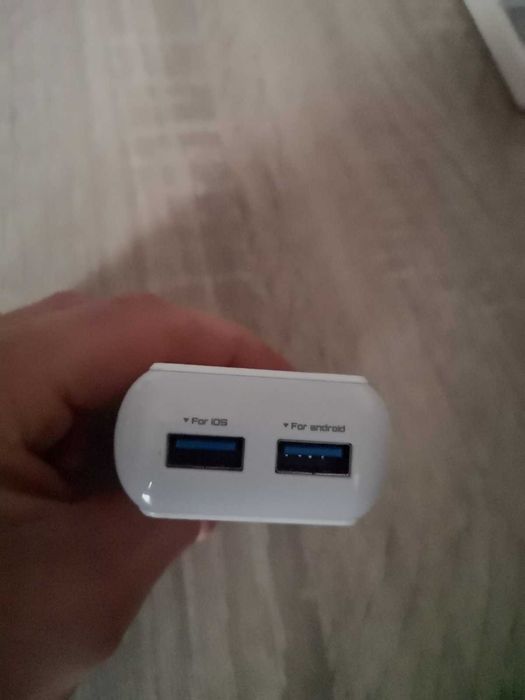 Адаптер бързо зарядно с 2 гнезда