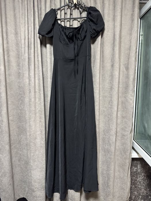 Продам новое платье