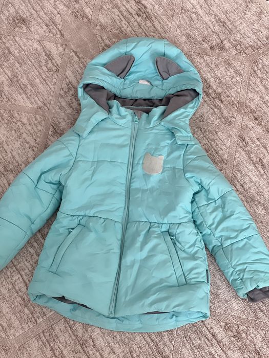 Продам детскую зимнюю куртку