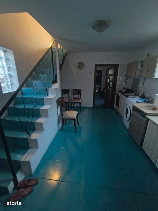 Casa de vanzare, 100 mp, locuibila, complet mobilata, zona Filiasi