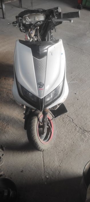 Продам запчасти на м 8