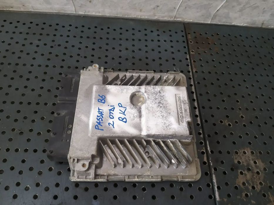 Ecu calculator motor 2.0 tdi vw passat b6 03g906018fg