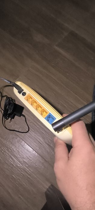 Vând Router TP link TL-WR740N