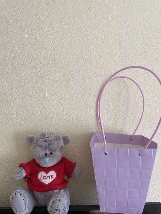 Мишка Тедди в коробке