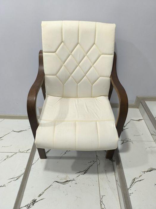 Офисные кресла  оптом