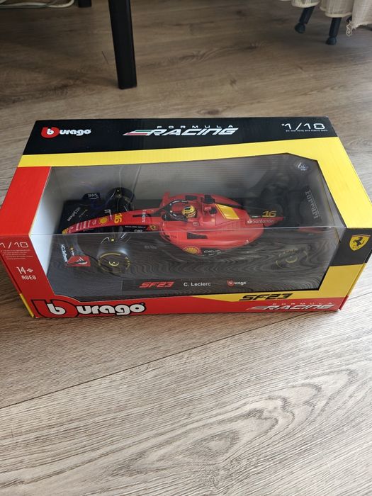 Bburago Formula 1 F1 Ferrari SF23 Leclerc 2023 scale 1:18
