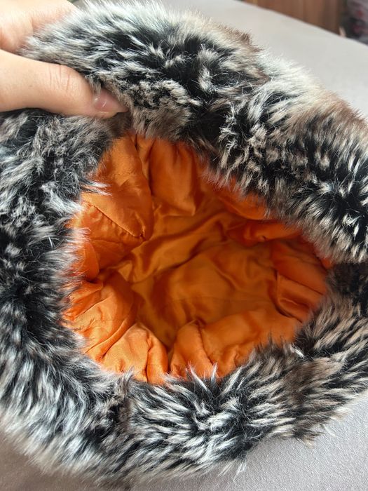 Caciula dama         .