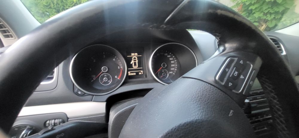 VOLKSWAGEN Golf 2010 — imagine 5