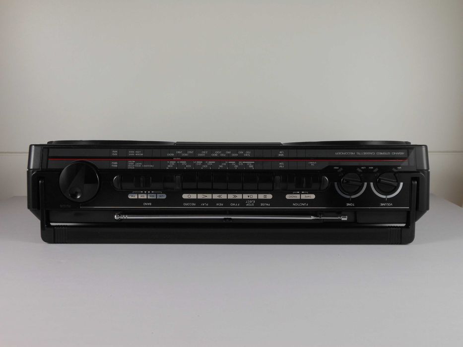 Sanyo M9709L – Restaurat Complet