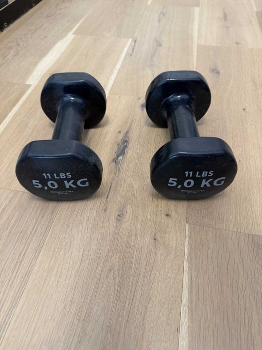 Дъмбели Energetics 2x10 кг с куфар + гири Decathlon 2x5 кг + Orion 2x2 кг