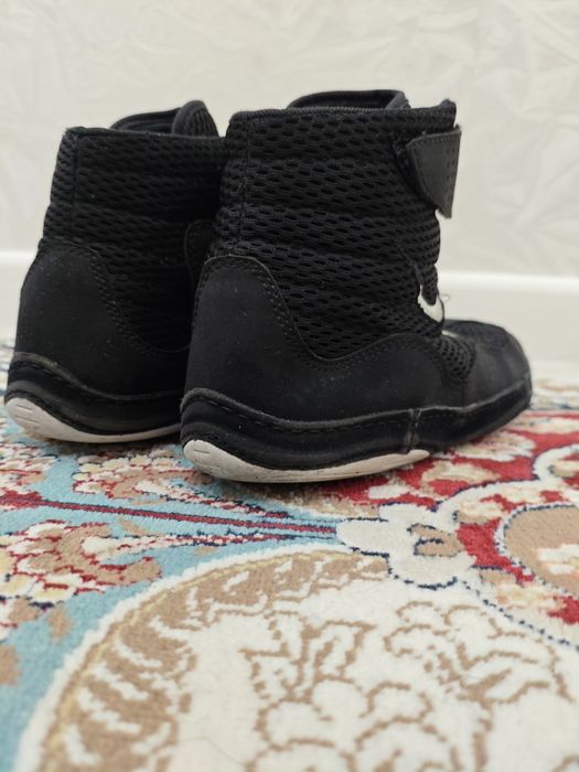 продаются борцовки NIKE INFLICT 3