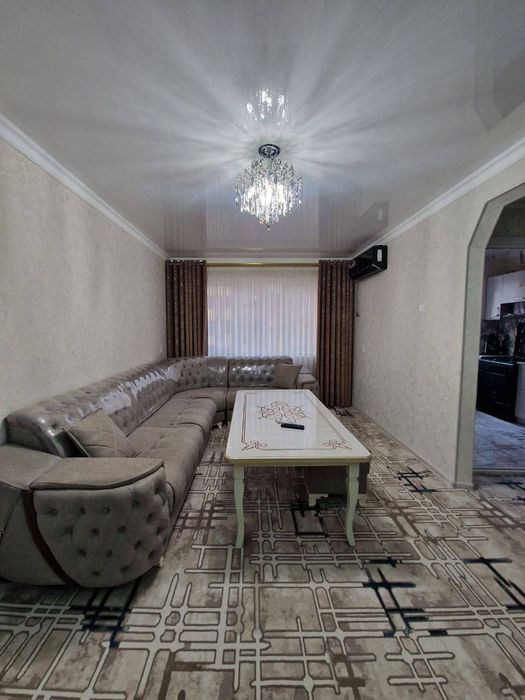 Сдается квартира в аренду рядом с метро «Пахтакор» (Чиланзар).
Квартир