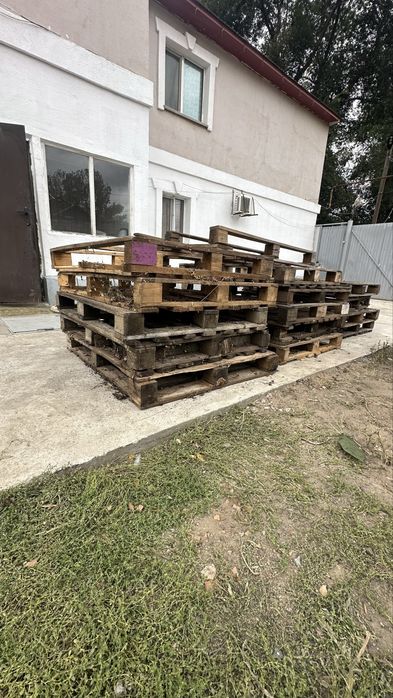 Продам 15 поддонов