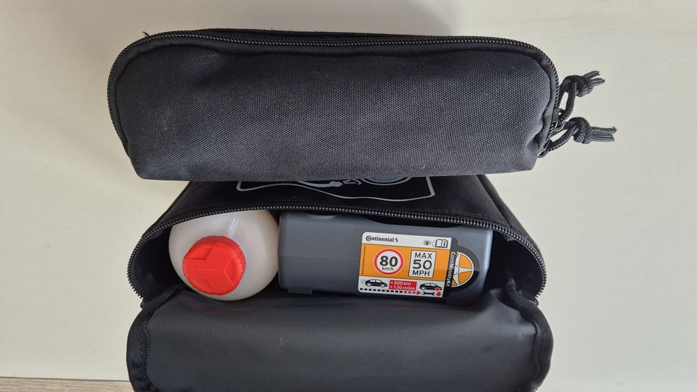 Компресор за гуми Continental Ford комплект с лерило в чанта