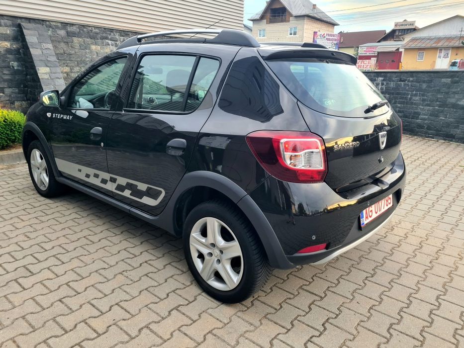 Dacia Sandero Stepway-an 2014-0.9 Tce90-Rar efectuat-euro 5-navi-parc auto-inmatriculat