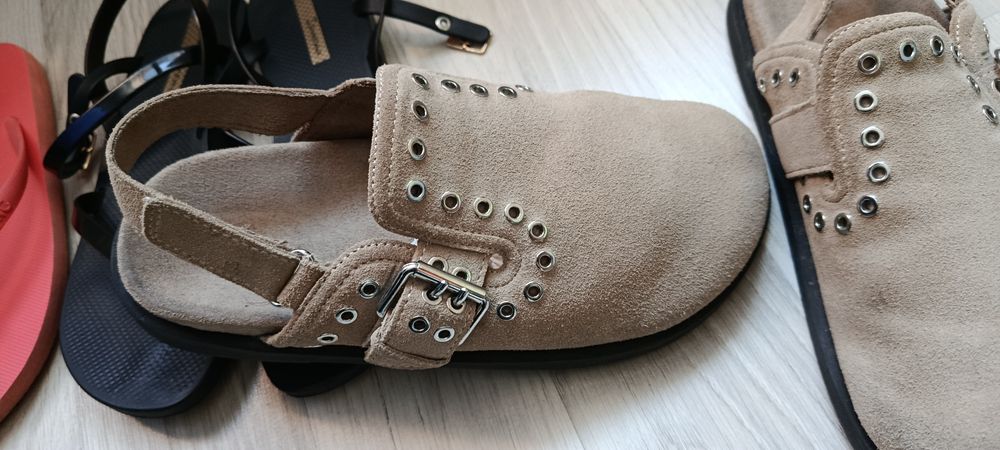 Vând lot încălțăminte măsură 36 fetițe sau dama