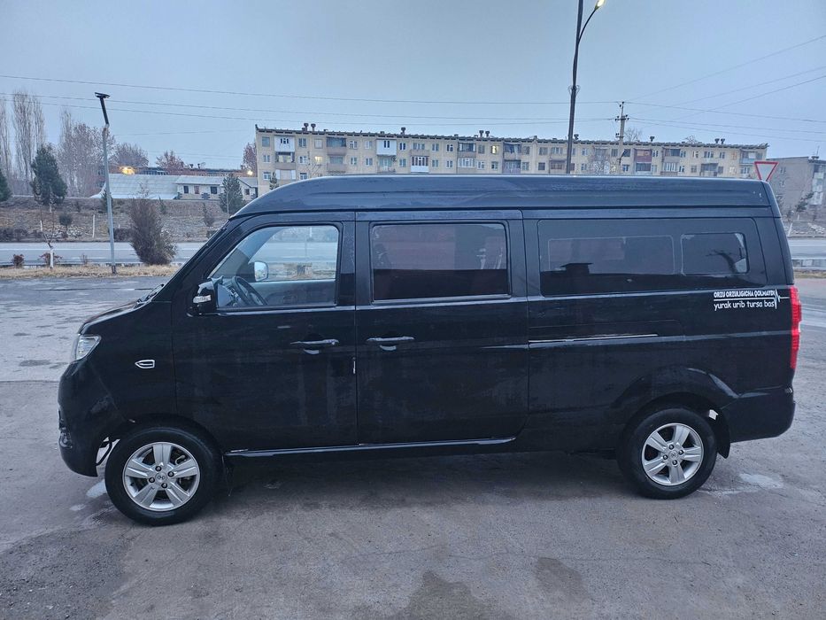 Mikroavtobus sotiladi